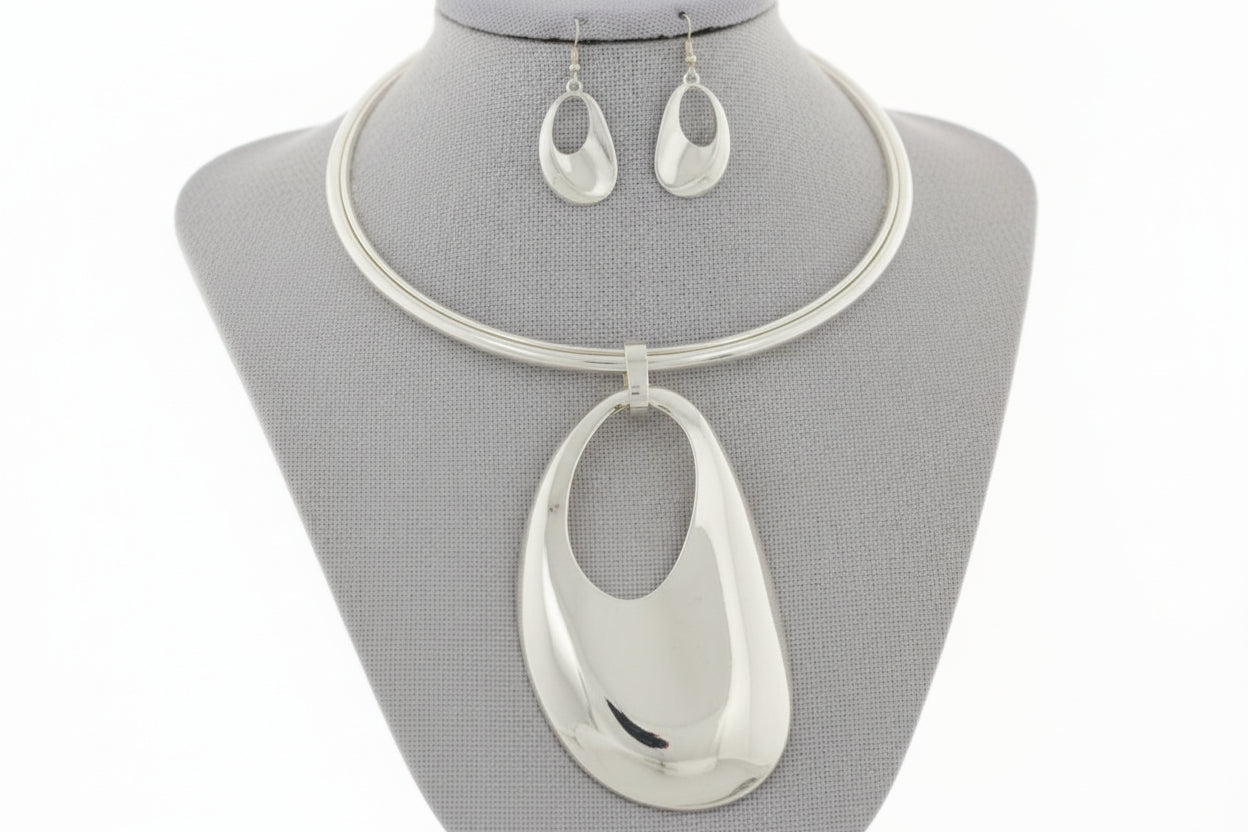 Silver necklace and earrings set