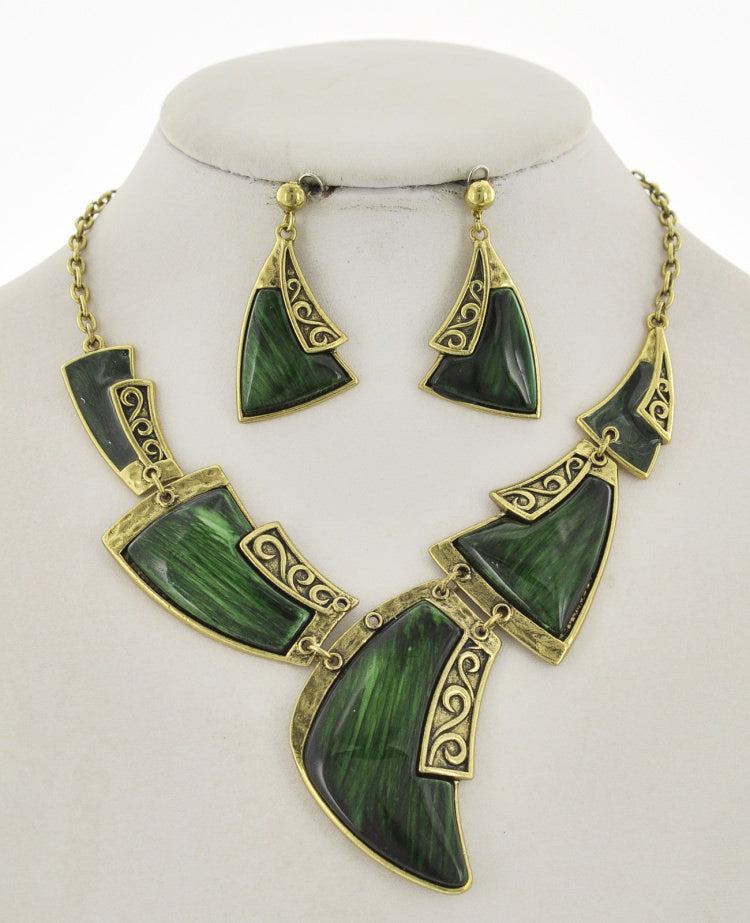 Green Filigree Acrylic Necklace Set